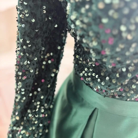 NEW Emerald Green Dress Sequin Dress with Long Sleeves NWOT Size 1XL/16W - Picture 4 of 14